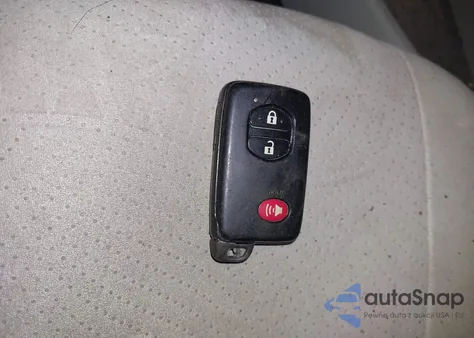 2012 Toyota Prius Three z USA, uszkodzony, nr VIN JTDKN3DU6C5472638